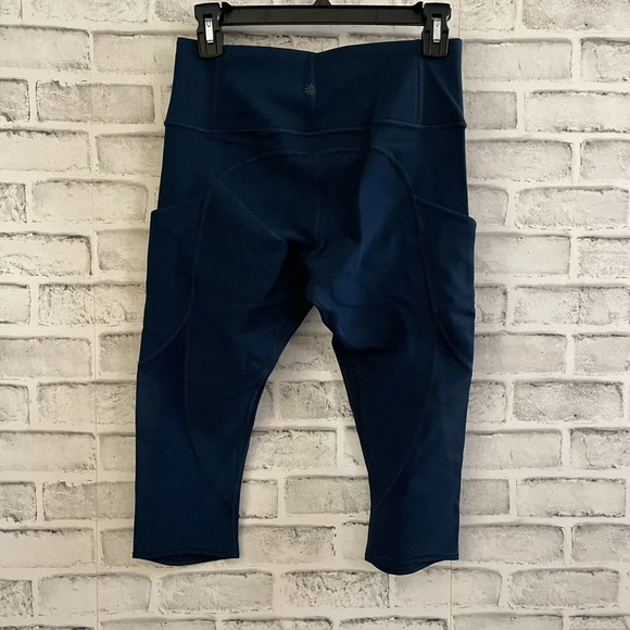 Women’s Athleta Blue Capri 16” Leggings pockets Size Small - Picture 2 of 5
